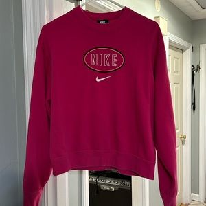 NIKE PINK SWEATER, size SMALL. Loose fit